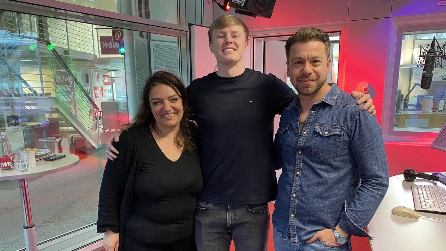 Liam Carpenter war bei Kemal Goga und Anneta Politi in der SWR3-Morningshow zu Gast