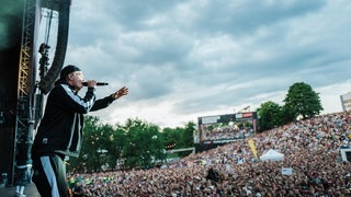 Sido reißt den Berg ab (Foto: Niko Neithardt / SWR3.de) Sido reißt den Berg ab