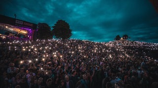 Pauken, Trompeten und ein Feuerwerk (Foto: Niko Neithardt) Pauken, Trompeten und ein Feuerwerk