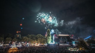 Pauken, Trompeten und ein Feuerwerk (Foto: Niko Neithardt) Pauken, Trompeten und ein Feuerwerk