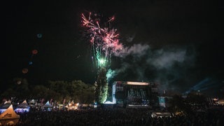 Pauken, Trompeten und ein Feuerwerk (Foto: Niko Neithardt) Pauken, Trompeten und ein Feuerwerk