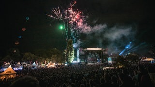 Pauken, Trompeten und ein Feuerwerk (Foto: Niko Neithardt) Pauken, Trompeten und ein Feuerwerk