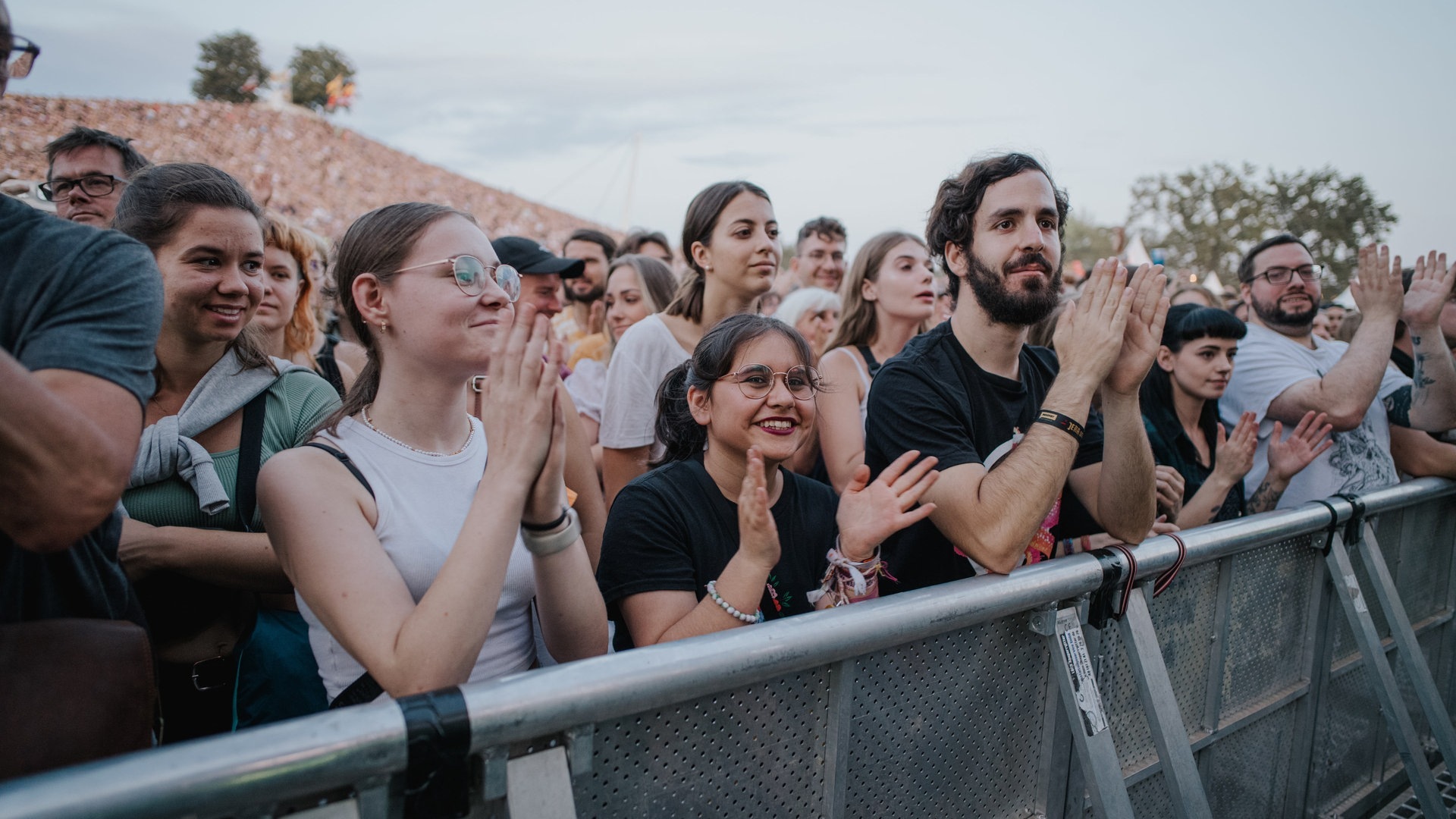Foto: SWR3, Ronny Zimmermann Das Publikum feiert bei Das Fest in Karlsruhe die Auftritte der Künstler (Foto: SWR3, Ronny Zimmermann)