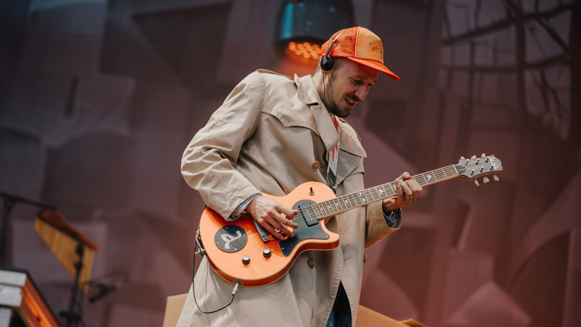 Alligatoah tritt am Samstagabend bei Das Fest auf der Hauptbühne auf und wird gefeiert (Foto: SWR3, Ronny Zimmermann)