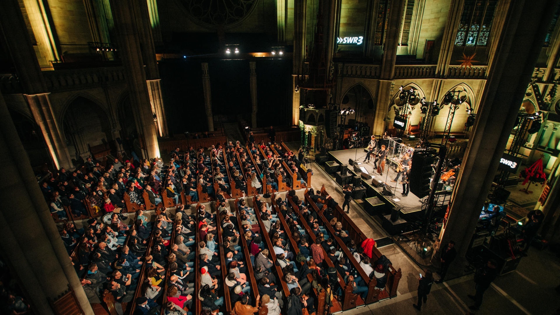 Foto: SWR3 Die Toten Hosen in der Gedächtniskirche in Speyer (Foto: SWR3)