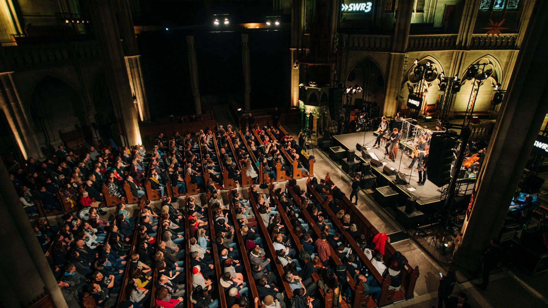 Foto: SWR3 Die Toten Hosen in der Gedächtniskirche in Speyer (Foto: SWR3)