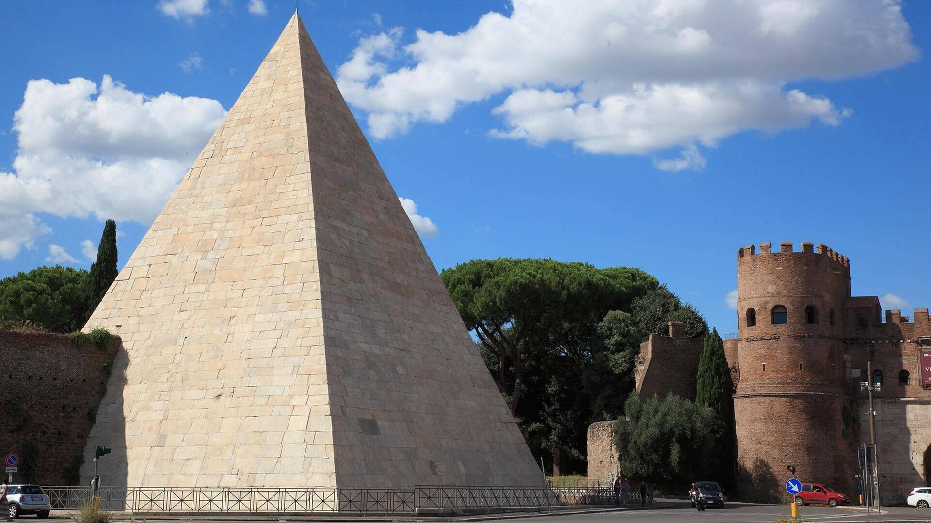 Pyramide in Rom (Foto: dpa/picture-alliance.de /)