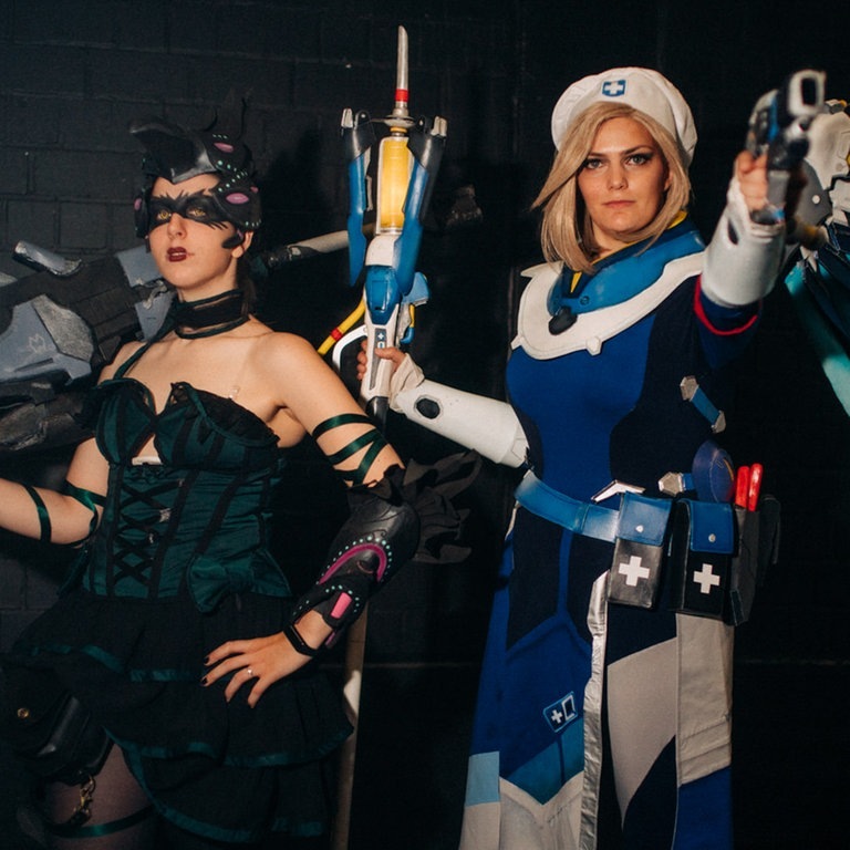 Cosplayer Bettina und Jenny (Foto: SWR, Niko Neithardt)