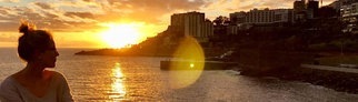 SWR3-Gewinnerin Julia genießt den Sonnenuntergang