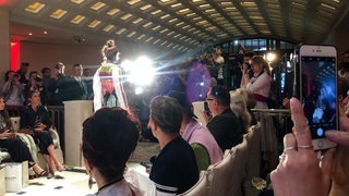 Backstage vor der Fashionweek Show von Anja Gockel (Foto: SWR3) Backstage vor der Fashionweek Show von Anja Gockel