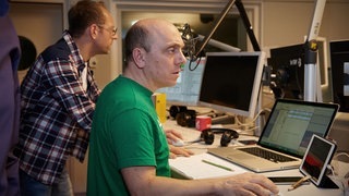Jetzt bloß kein X für ein U vormachen lassen. (Foto: SWR3) Jetzt bloß kein X für ein U vormachen lassen.