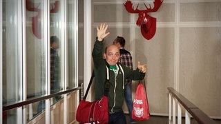 Tschüß, Bernhard. Gut, dass du deinen Turnbeutel nicht vergessen hast. (Foto: SWR3) Tschüß, Bernhard. Gut, dass du deinen Turnbeutel nicht vergessen hast.