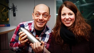 Warm-Up mit SWR3-Moderatorin Nicole Köster - zur Beruhigung gibt's Ingwertee. (Foto: SWR3) Warm-Up mit SWR3-Moderatorin Nicole Köster - zur Beruhigung gibt's Ingwertee.