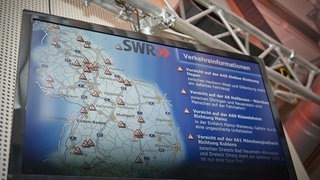 Sehen wir's mal positiv: Wer lang im Stau steht, kann lange zuhören. (Foto: SWR3) Sehen wir's mal positiv: Wer lang im Stau steht, kann lange zuhören.