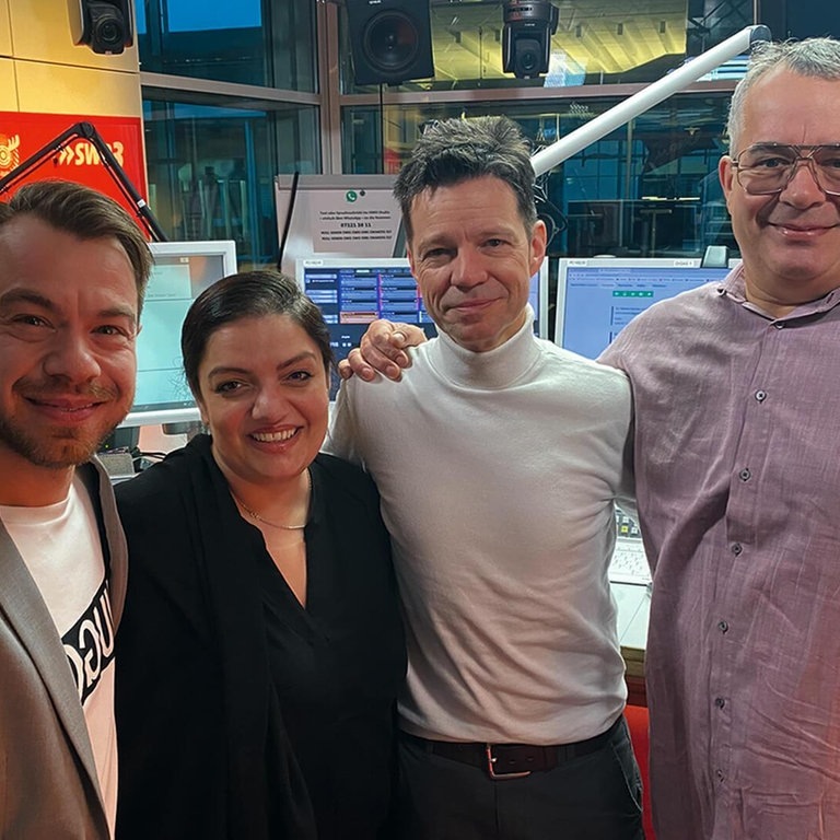 SWR3 Moderatoren Kemal Goga, Anneta Politi, Michael Wirbitzky und Sascha Zeus (Foto: SWR3)