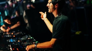Die DJs beim Sea You Festival 2024 am Tunisee (Foto: SWR, Niko Neithardt) Die DJs beim Sea You Festival 2024 am Tunisee