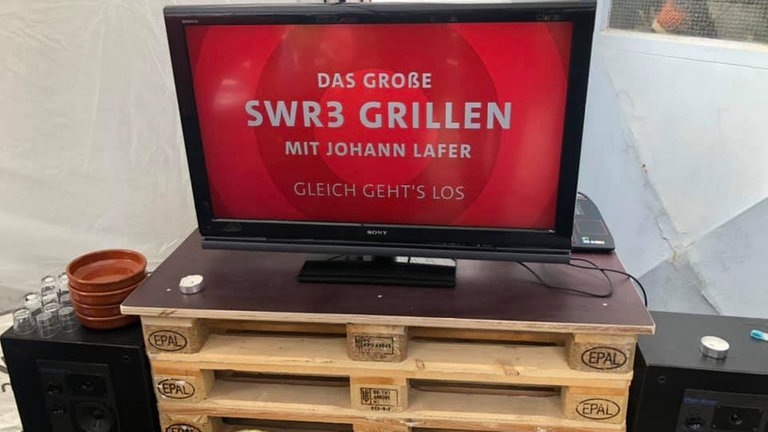 Foto: SWR, Frank Kinzig Johann Lafer ist immer mit dabei – über den SWR3 Videolivestream (Foto: SWR, Frank Kinzig)