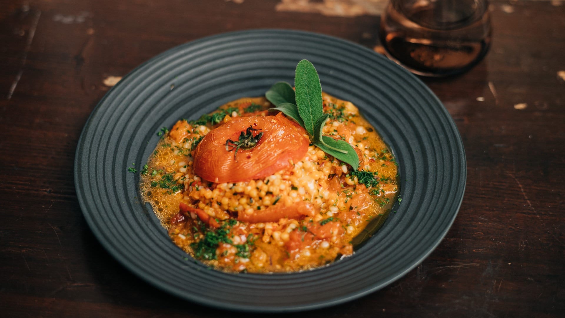Foto: SWR3 Gefüllte Tomaten mit Perl-Couscous und Bergkäse (Foto: SWR3)