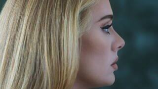Das Single-Cover zu  „Easy On Me“ von Adele (Foto: Sony Music)