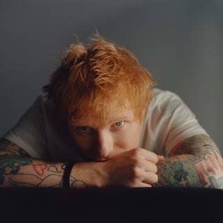 Ed Sheeran veröffentlicht sein fünftes Album „Equals“ (Foto: DAN MARTENSEN)