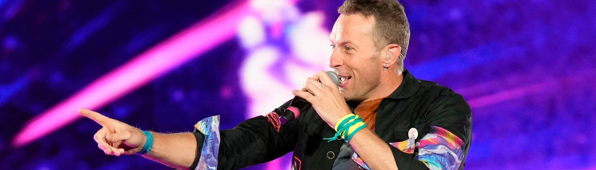 Chris Martin von Coldplay bei der Music Of The Spheres Welttournee in Arizona (Foto: picture-alliance / Reportdienste, Picture Alliance)