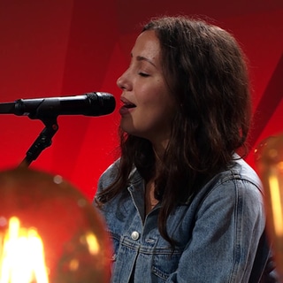 Namika spielt unplugged bei SWR3