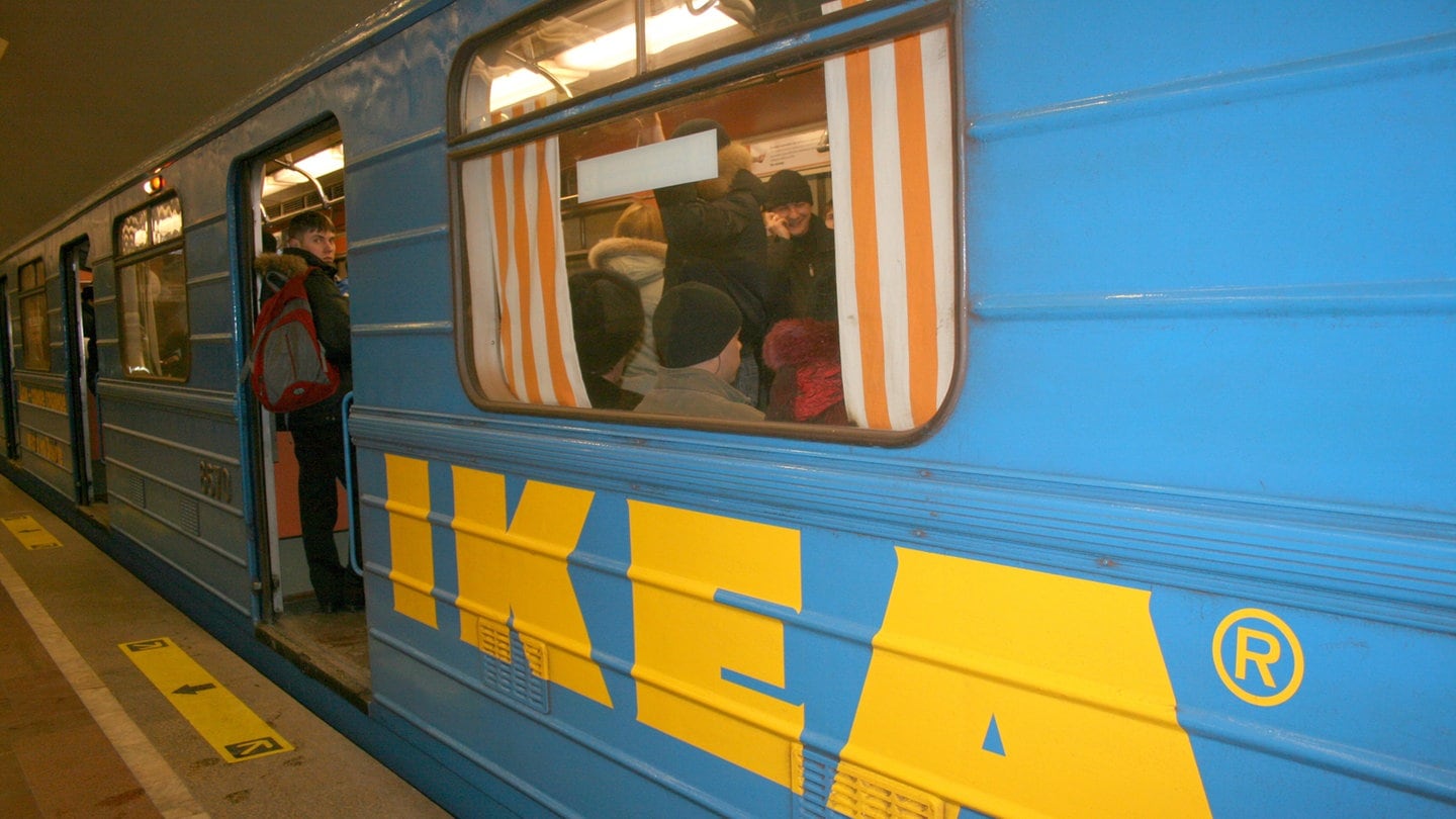 Foto: picture-alliance / Reportdienste, Stefan Voss Deutsche Ikea Bahn (Foto: picture-alliance / Reportdienste, Stefan Voss)