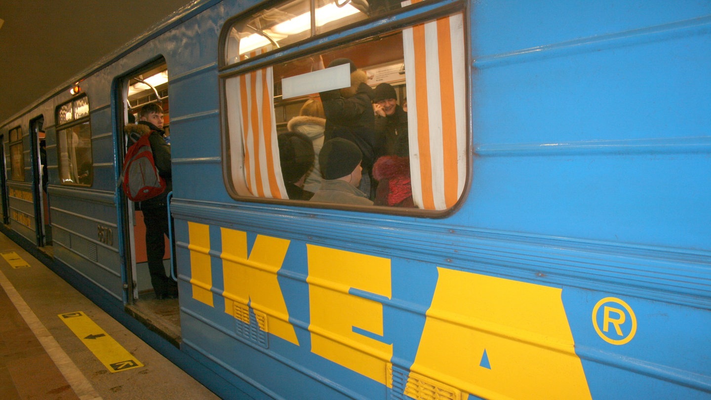 Foto: picture-alliance / Reportdienste, Stefan Voss Deutsche Ikea Bahn (Foto: picture-alliance / Reportdienste, Stefan Voss)