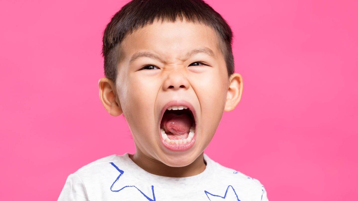Ein kleiner Junge schreit (Foto: Leung Cho Pan)