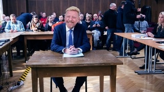 Boris Becker sitzt im Gerichtssaal