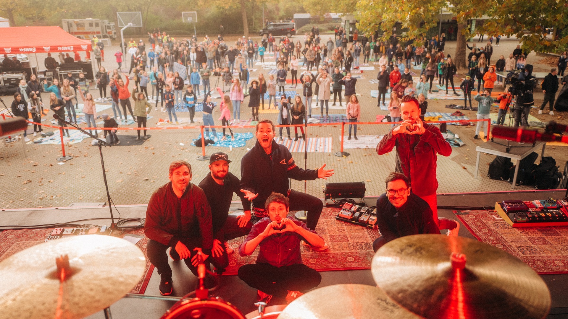 Revolverheld beim Schulhofkonzert in Worms (Foto: SWR3, Niko Neithardt)