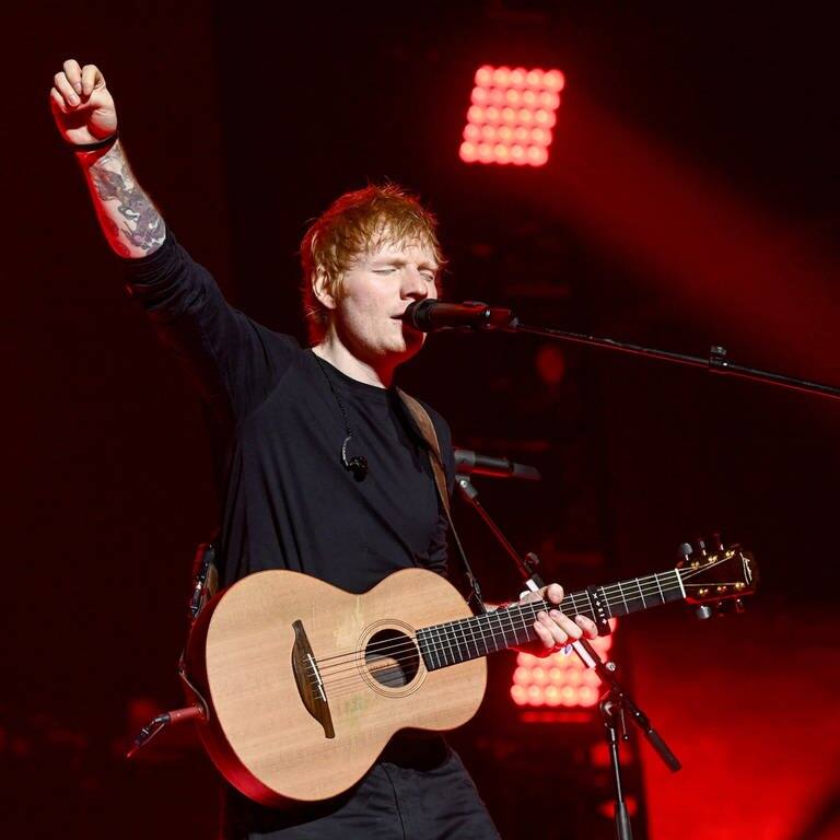 Ed Sheeran bei einem Konzert 2021 in London (Foto: picture-alliance / Reportdienste, Picture Alliance)