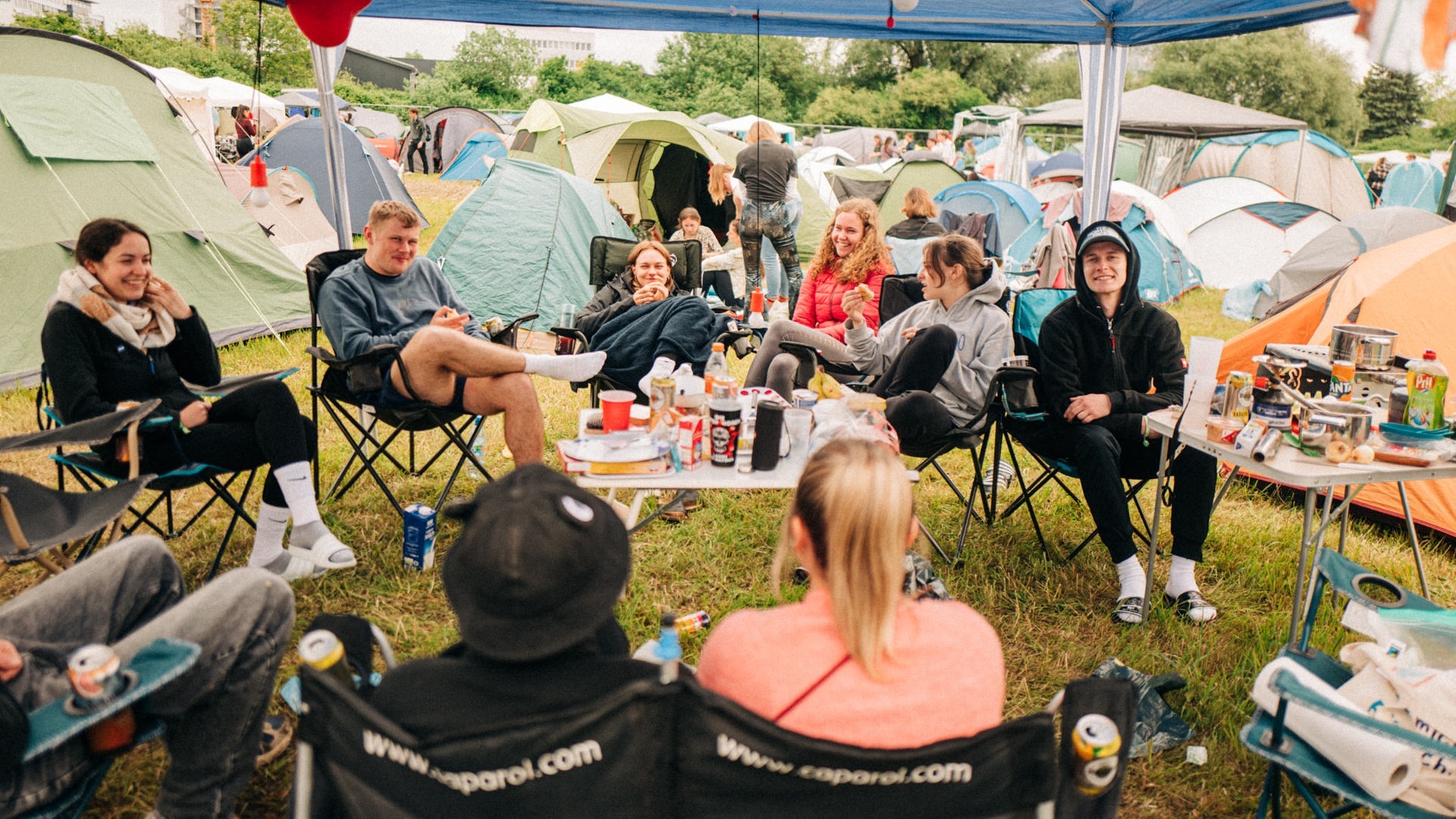 Foto: SWR3, Niko Neithardt Campus-Festival-Besucher beim Campen (Foto: SWR3, Niko Neithardt)