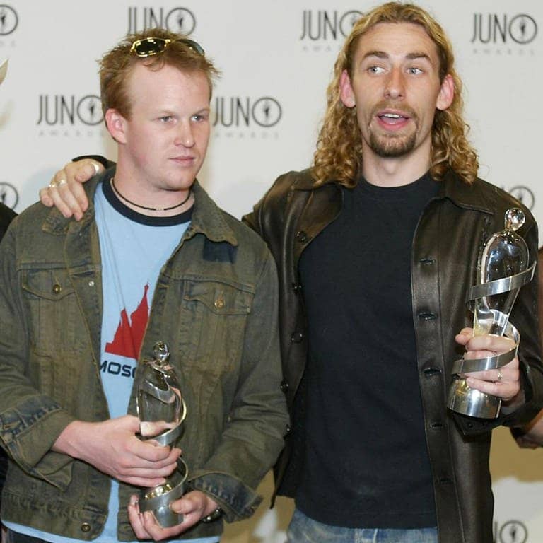 Die Rockband Nickelback erhält den Juno Award für ihre Single „How You Remind Me“ (Foto: picture-alliance / Reportdienste, ASSOCIATED PRESS | PAUL CHIASSON)