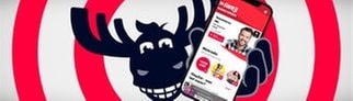 Der SWR3-Elch hält ein Smartphone in der Hand, SWR3 kann man auch übers Webradio hören