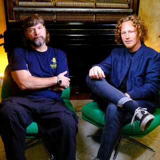 Rea Garvey und Michael Schulte sprechen in der Rea Garvey Show über Reas Hit "Supergirl"