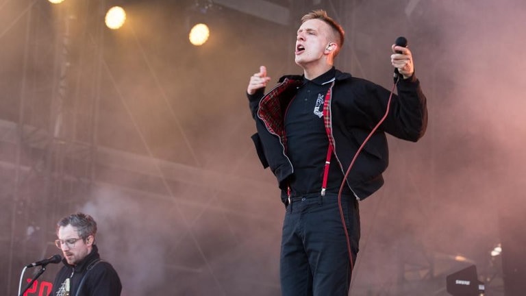 Foto: DASDING.de / Ronny Zimmermann Kraftklub bei Rock am Ring 2015 - RON_0737.jpg-33422 (Foto: DASDING.de / Ronny Zimmermann)