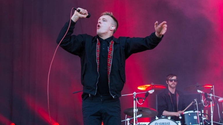 Foto: DASDING.de / Ronny Zimmermann Kraftklub bei Rock am Ring 2015 - RON_0802.jpg-33405 (Foto: DASDING.de / Ronny Zimmermann)