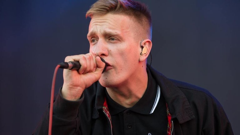 Foto: DASDING.de / Ronny Zimmermann Kraftklub bei Rock am Ring 2015 - RON_0763.jpg-33425 (Foto: DASDING.de / Ronny Zimmermann)