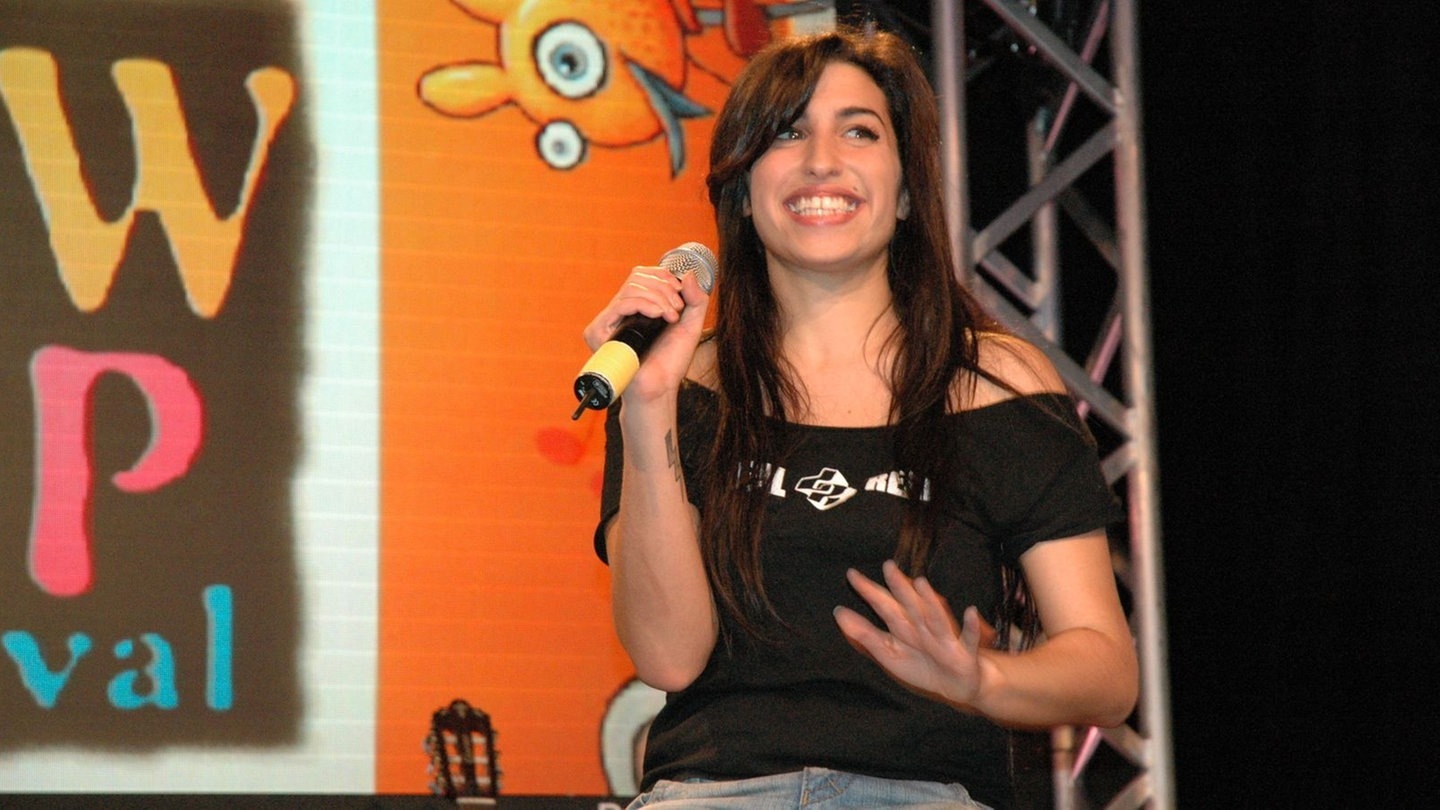 Foto: SWR3 Amy Winehouse in der Festival Lounge beim New Pop Festival 2004 in Baden-Baden. (Foto: SWR3)