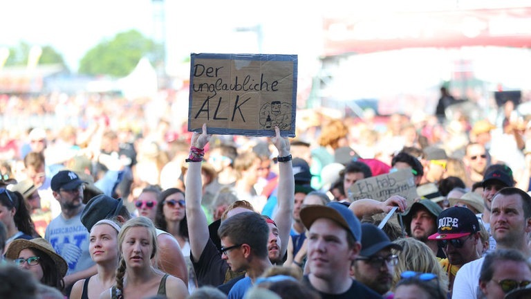 Bastille bei Rock am Ring 2015 - FE2A8427.jpg-33804 (Foto: DASDING.de / Marcel Hildmann)