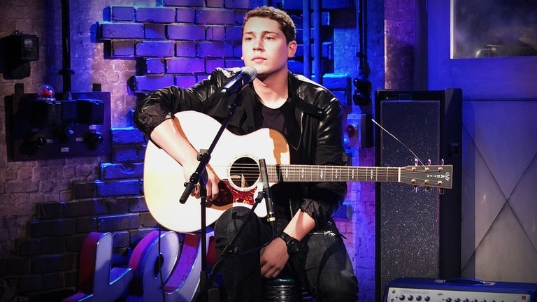 Cris Cab mit Gitarre (Foto: SWR3)