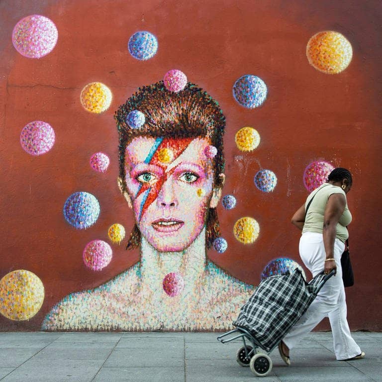 David Bowie Street-Art in London (Foto: dpa/picture-alliance)