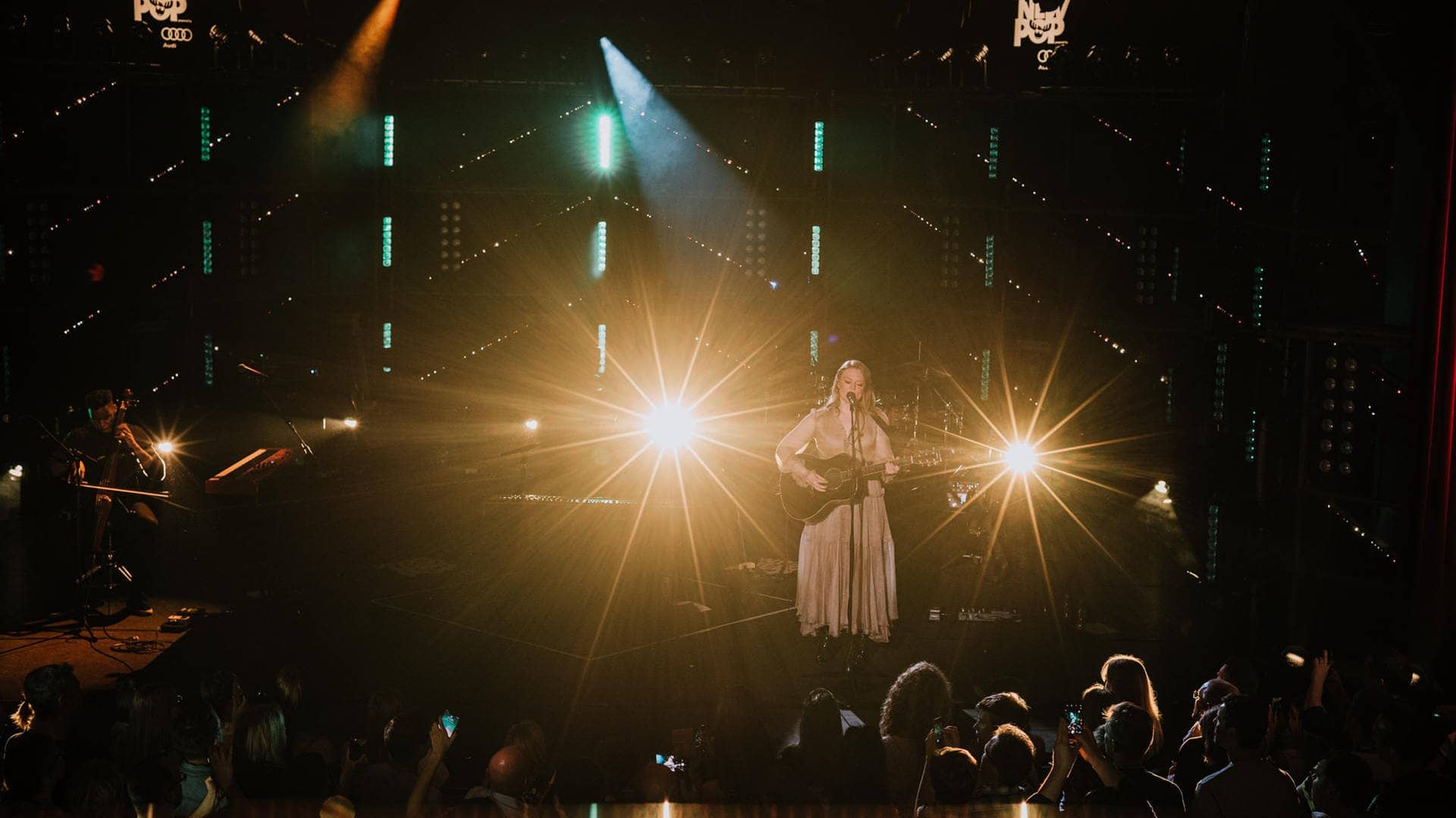 Freya Ridings beim New Pop Festival 2019 (Foto: SWR3)