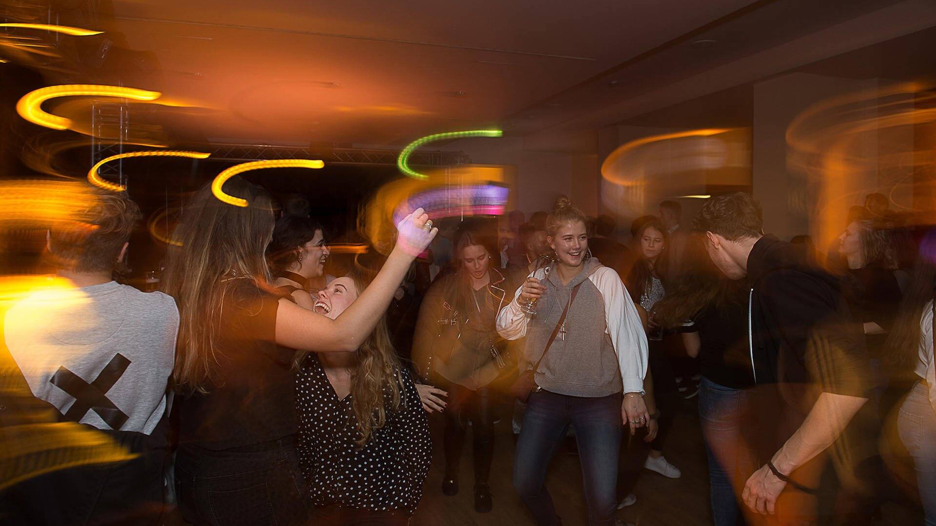 Abfeiern bei den Partynächten (Foto: SWR3)