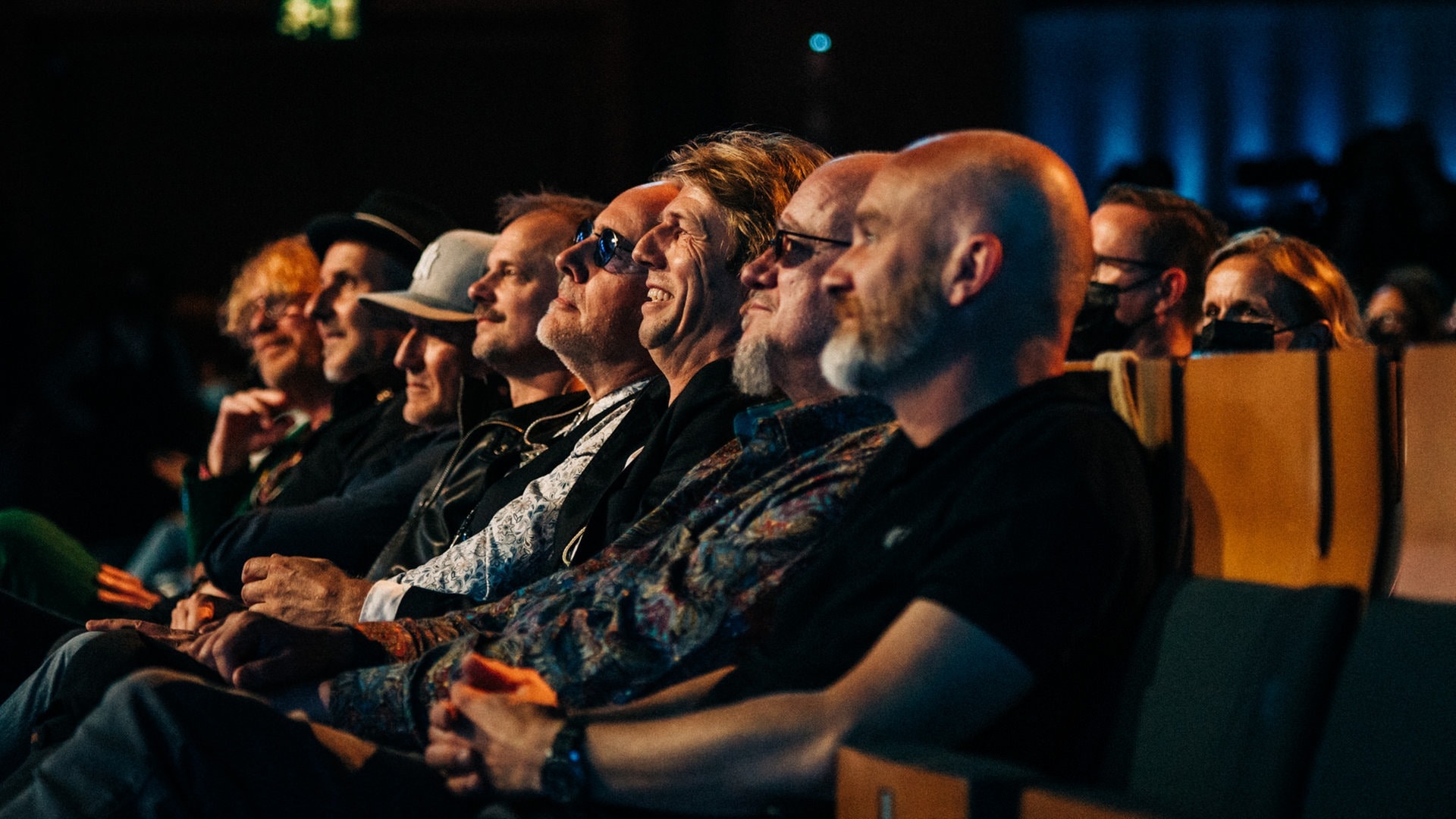 Foto: SWR3, DNA-Collective Fury in the Slaughterhouse haben den Pioneer of Pop-Award beim SWR3 New Pop Special von Thees Uhlmann überreicht bekommen (Foto: SWR3, DNA-Collective)