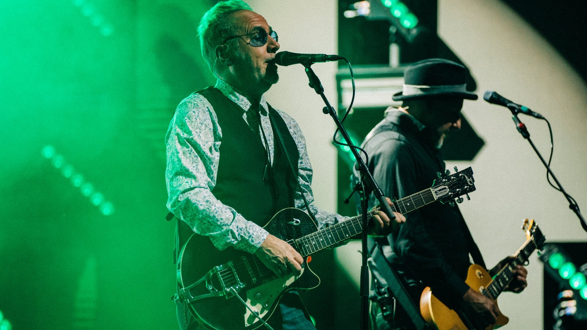 Foto: SWR3, DNA-Collective Fury in the Slaughterhouse haben den Pioneer of Pop-Award beim SWR3 New Pop Special von Thees Uhlmann überreicht bekommen (Foto: SWR3, DNA-Collective)