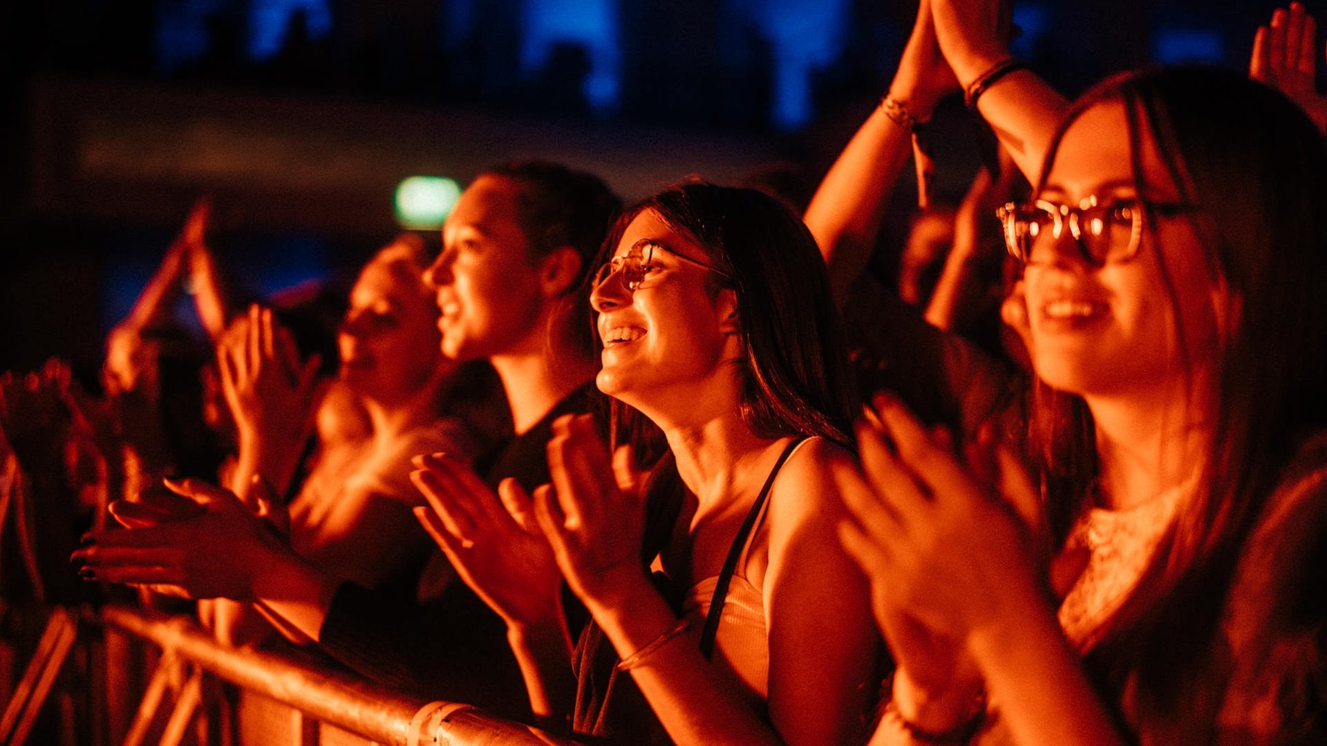 Publikum feiert: Sam Fender beim New Pop Festival 2019 (Foto: SWR3)