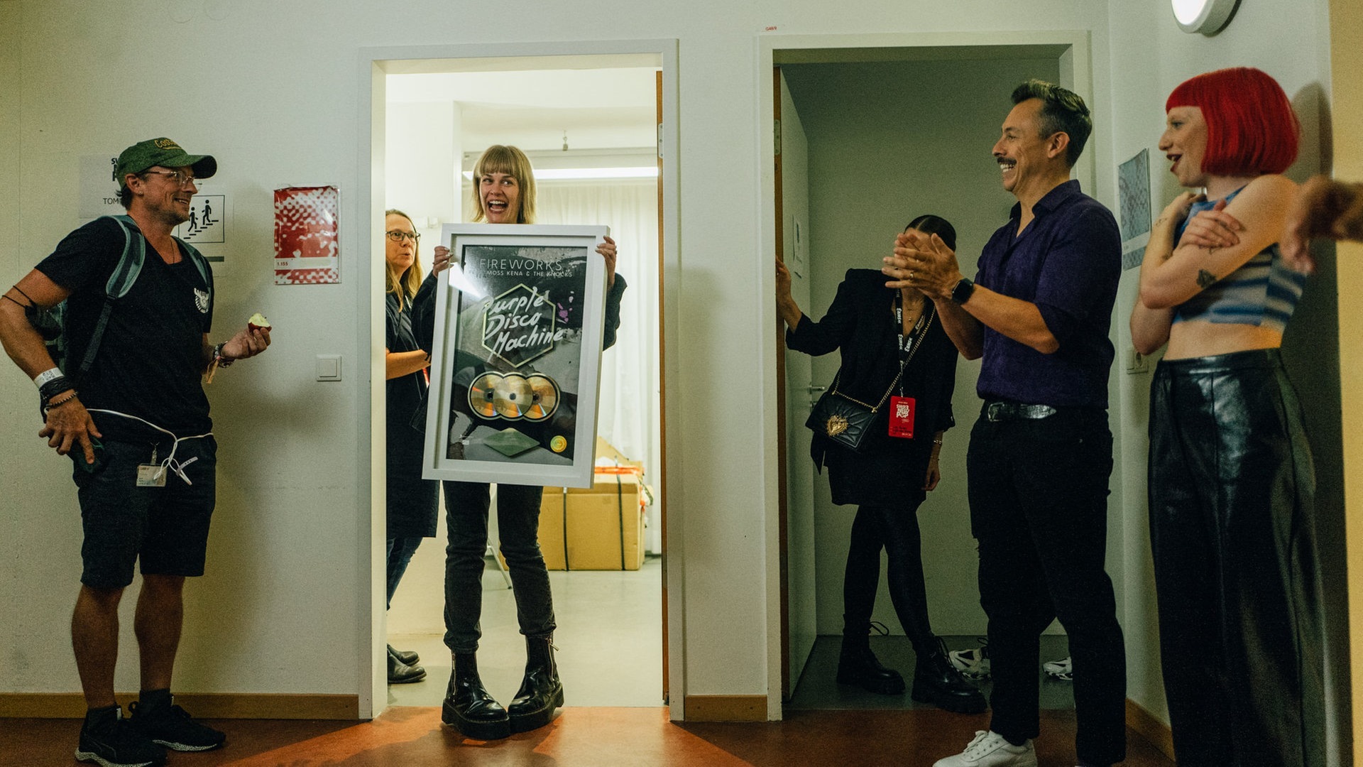 Foto: SWR3, Niko Neithardt Purple Disco Machine bekommt Auszeichnungen für seine Erfolgshits überreicht (Foto: SWR3, Niko Neithardt)