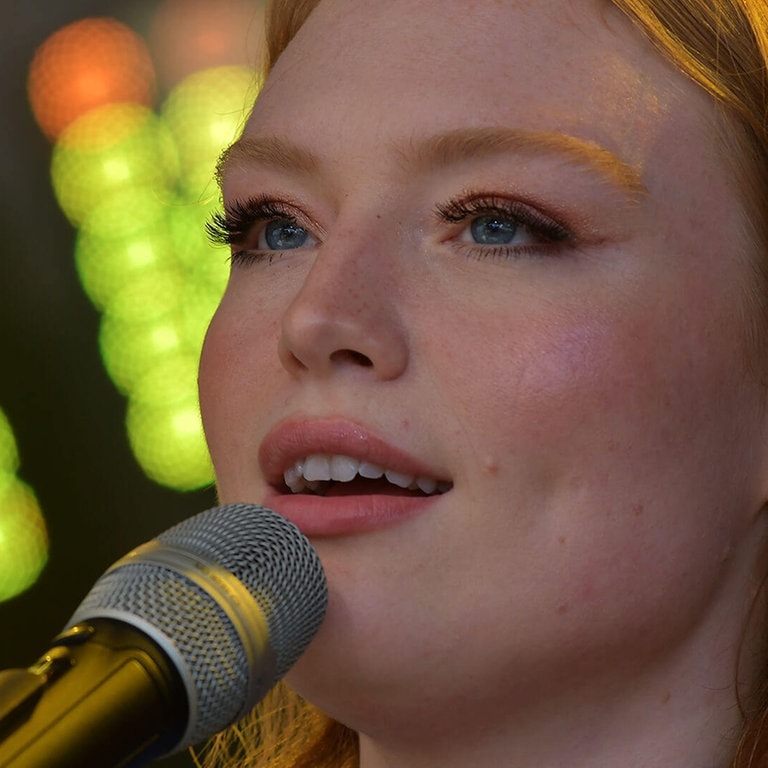 Freya Ridings beim New Pop Festival 2019 (Foto: SWR3)